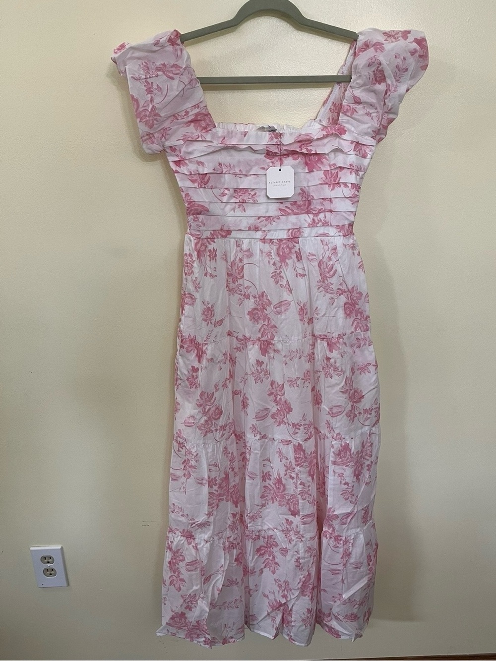 NEW Altar’d State White & Pink Floral Maxi Dress Size Small & Large Available - Picture 2 of 10